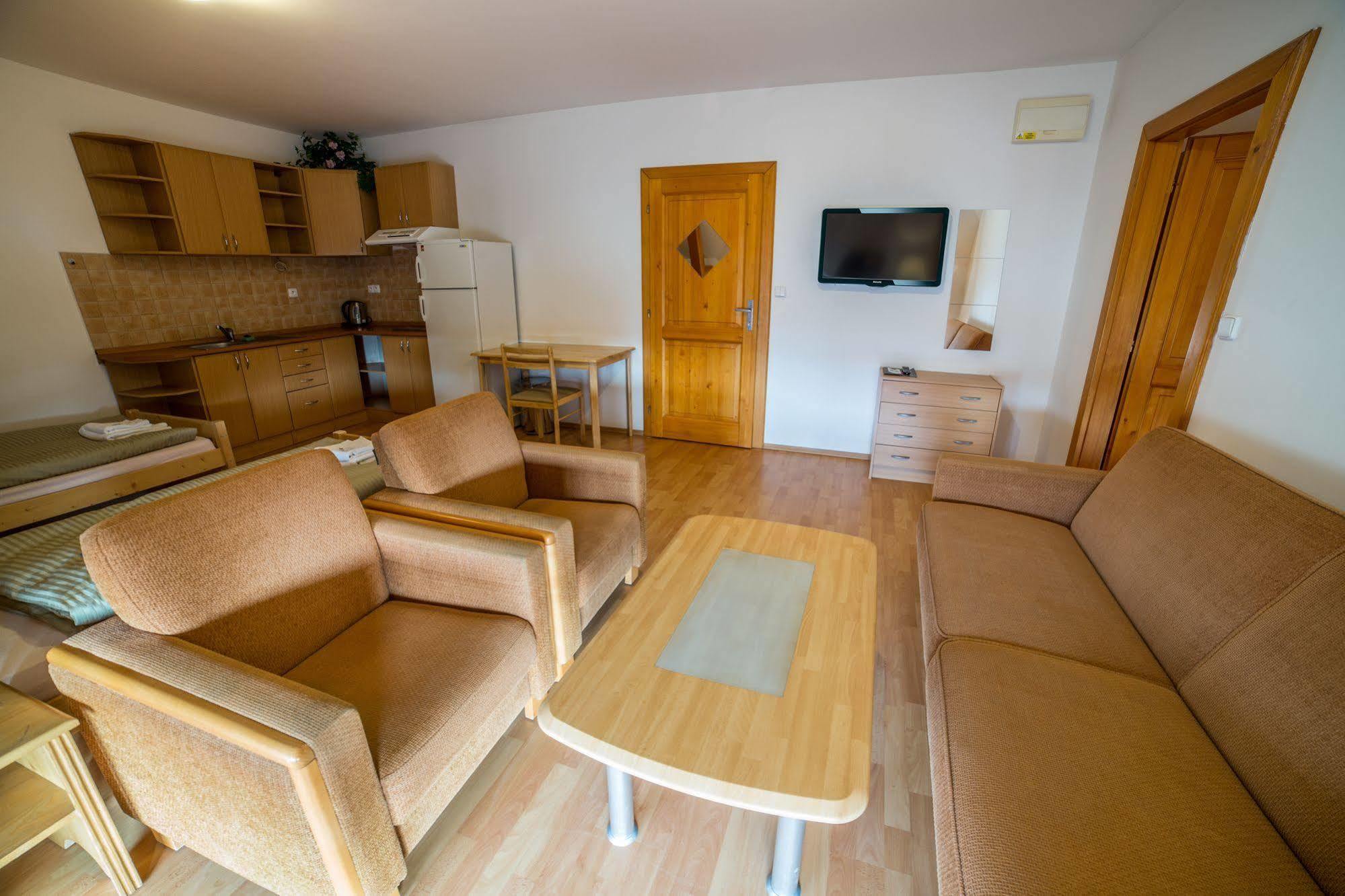 Guest house Farma Ptyrov 3*