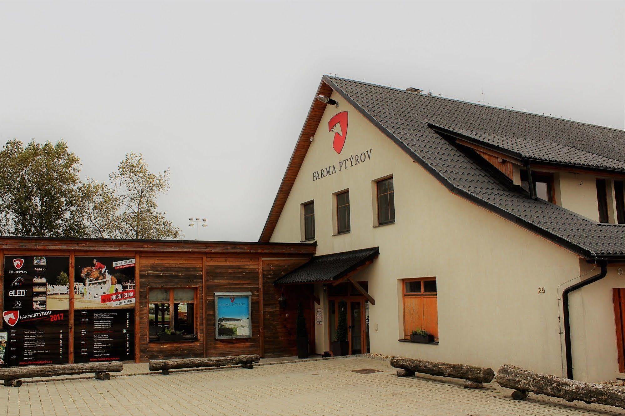 Farma Ptyrov Guest house